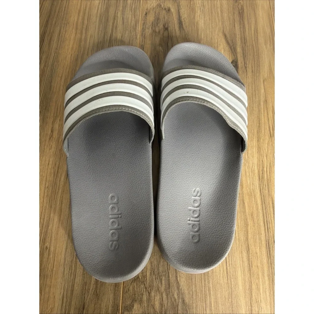Men's Adidas Adilette shower shoes slides‎ gray white stripe size 6